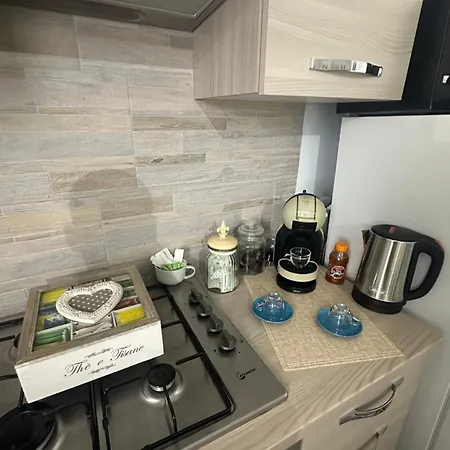 Garibaldi House * Katánie